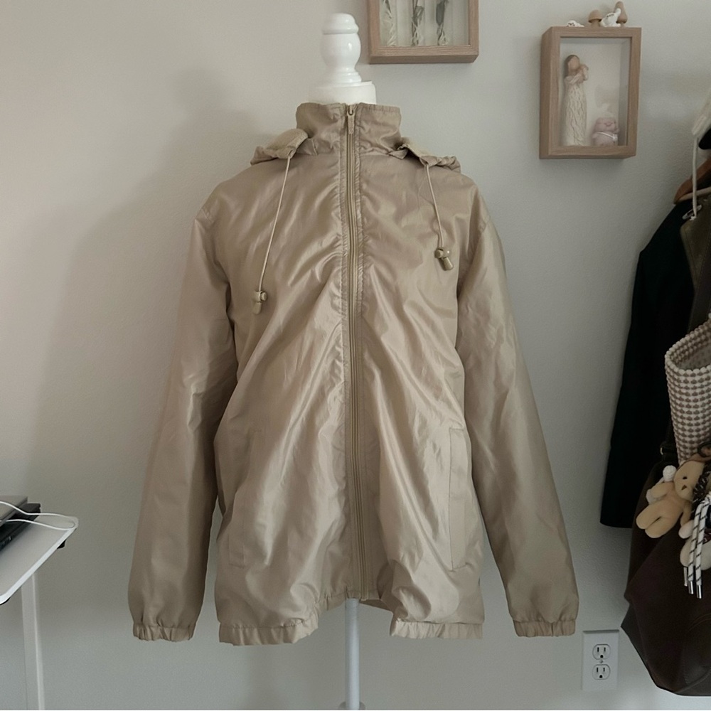 Totes Hooded Rain Jacket Beige Tan Women’s Size Medium Windbreaker Snow Winter